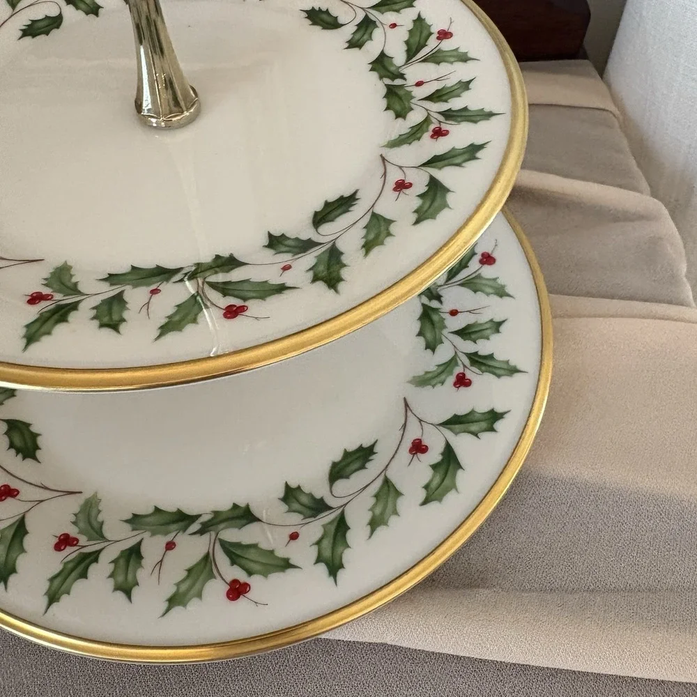 Lenox Holiday 2-Tier Server Holly & Berries 24K Gold Trim Porcelain Vintage